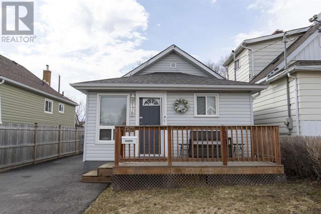 178 Empress Ave S, House detached with 2 bedrooms, 1 bathrooms and null parking in Thunder Bay ON | Image 2