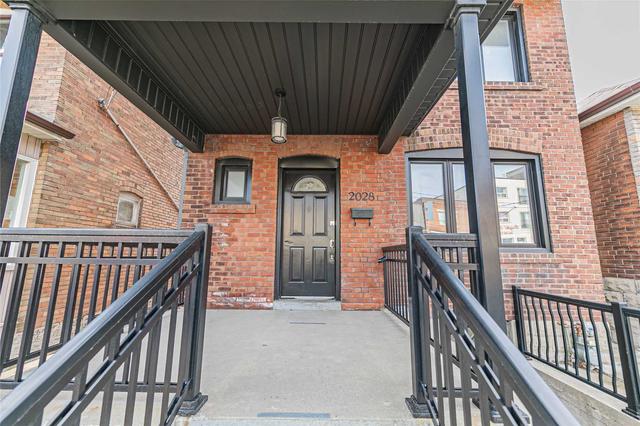 2028 Dufferin St, House detached with 3 bedrooms, 3 bathrooms and 3 parking in Toronto ON | Image 12
