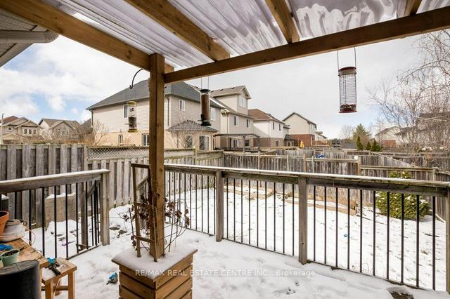 32 Wilkie Cres, House attached with 3 bedrooms, 4 bathrooms and 2 parking in Guelph ON | Image 30