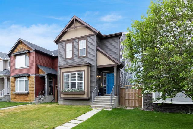 55 Autumn Crescent Se, House detached with 3 bedrooms, 2 bathrooms and 2 parking in Calgary AB | Image 3