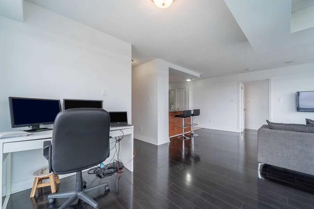 1310 - 9 George St N, Condo with 2 bedrooms, 2 bathrooms and 1 parking in Brampton ON | Image 5