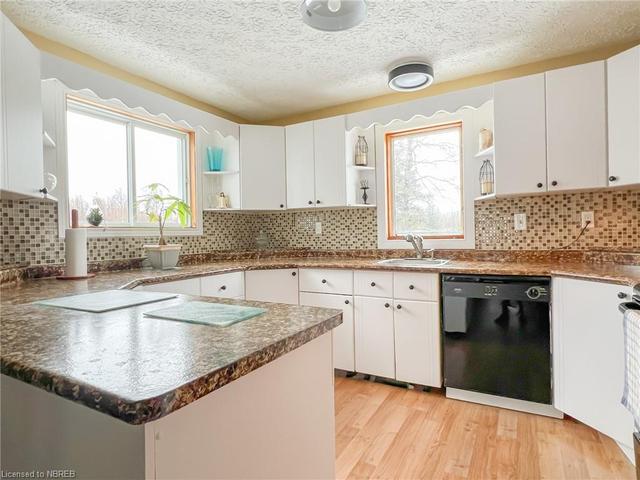 6600 Hwy 63, House detached with 5 bedrooms, 2 bathrooms and 13 parking in North Bay ON | Image 38