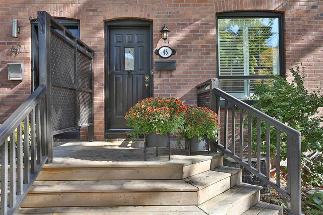 45 Condor Ave, House semidetached with 2 bedrooms, 2 bathrooms and 0 parking in Toronto ON | Image 12
