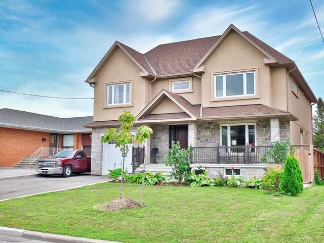 179 Kennard Ave, House detached with 3 bedrooms, 5 bathrooms and 8 parking in Toronto ON | Image 12