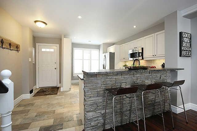 09 - 1356 Bathurst St, Townhouse with 3 bedrooms, 2 bathrooms and 1 parking in Toronto ON | Image 4