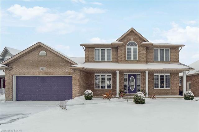 627 Humber Drive, House detached with 5 bedrooms, 3 bathrooms and 6 parking in Sarnia ON | Image 1