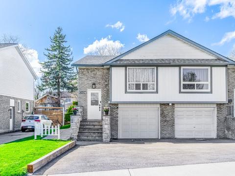 497 Galedowns Crt, House semidetached with 3 bedrooms, 2 bathrooms and 4 parking in Mississauga ON | Card Image