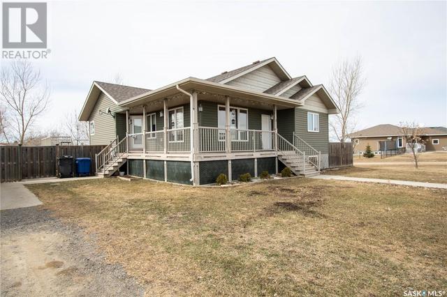 1 Troy Place, House detached with 5 bedrooms, 3 bathrooms and null parking in Qu'Appelle SK | Image 2