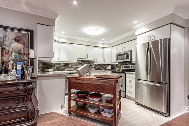 24 - 15 Hays Blvd, Townhouse with 2 bedrooms, 2 bathrooms and 1 parking in Oakville ON | Image 3