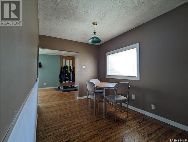 1435 2nd Avenue N, House detached with 4 bedrooms, 2 bathrooms and null parking in Saskatoon SK | Image 11