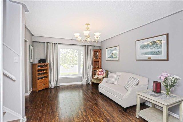 4 Gulliver Cres, House semidetached with 3 bedrooms, 2 bathrooms and 4 parking in Brampton ON | Image 7