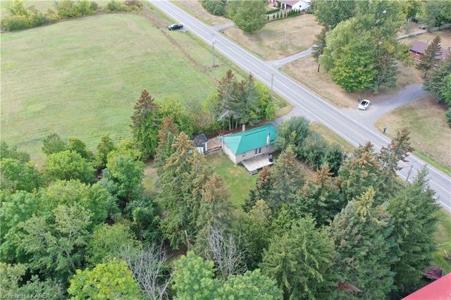 2764 County Road 14, House detached with 2 bedrooms, 1 bathrooms and 6 parking in Stone Mills ON | Image 14