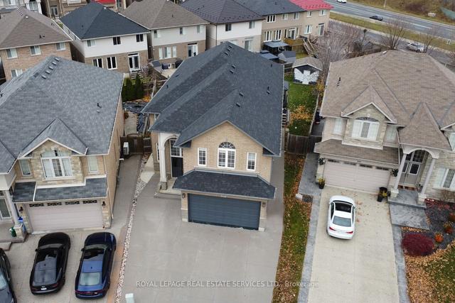 205 Lorenzo Dr, House detached with 4 bedrooms, 4 bathrooms and 5 parking in Hamilton ON | Image 23
