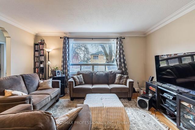 17 Wadsworth Blvd, House detached with 3 bedrooms, 2 bathrooms and 3 parking in Toronto ON | Image 35