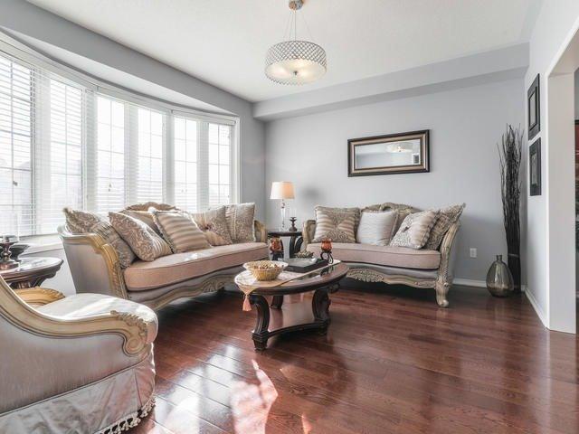 1181 Salmers Dr, House detached with 4 bedrooms, 4 bathrooms and 4 parking in Oshawa ON | Image 2