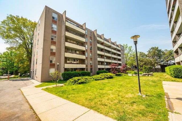 209 - 3625 Lake Shore Blvd W, Condo with 2 bedrooms, 1 bathrooms and 1 parking in Toronto ON | Image 1