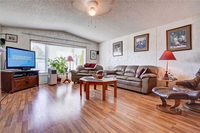 4099 Lynn St, Home with 2 bedrooms, 2 bathrooms and 3 parking in Severn ON | Image 15