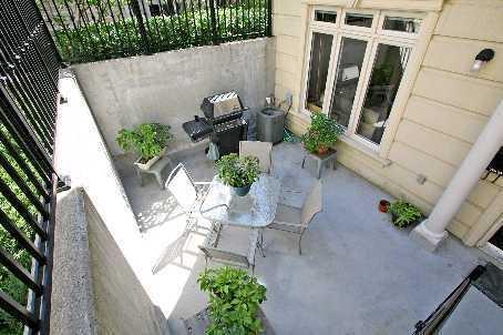 th27 - 70 Carr St, Townhouse with 2 bedrooms, 1 bathrooms and null parking in Toronto ON | Image 9