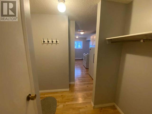 2, - 506 41 Street, Condo with 1 bedrooms, 1 bathrooms and 1 parking in Edson AB | Image 10