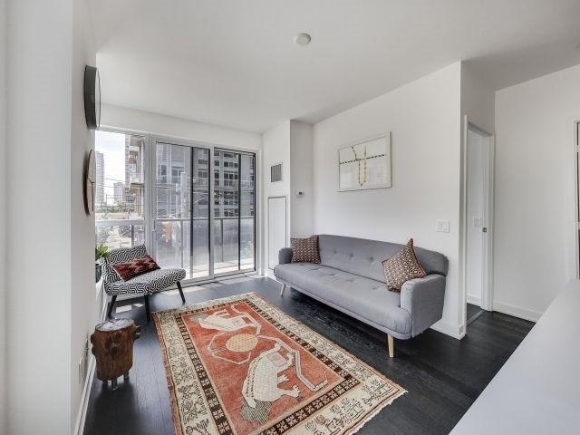 210 - 1030 King St W, Condo with 2 bedrooms, 2 bathrooms and 1 parking in Toronto ON | Image 5