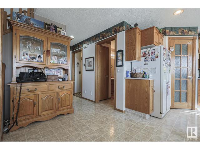 11415 9 Av Nw, House detached with 4 bedrooms, 3 bathrooms and null parking in Edmonton AB | Image 7