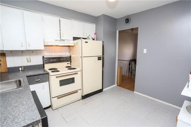 369 Vodden St E, House detached with 2 bedrooms, 2 bathrooms and 3 parking in Brampton ON | Image 8