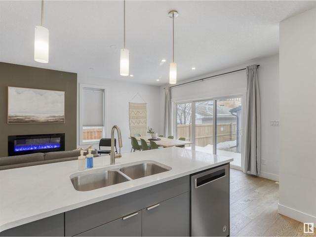 1 - 10426 126 St Nw, House semidetached with 5 bedrooms, 3 bathrooms and null parking in Edmonton AB | Image 20