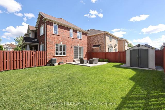 7314 Saint Barbara Blvd, House detached with 4 bedrooms, 3 bathrooms and 6 parking in Mississauga ON | Image 16