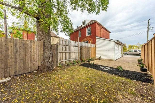 230 Birge St, House detached with 3 bedrooms, 1 bathrooms and 2 parking in Hamilton ON | Image 26