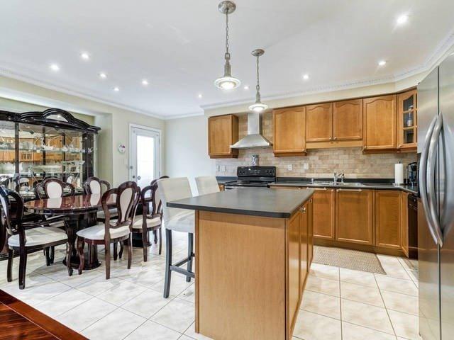 836 Hepburn Rd, House semidetached with 4 bedrooms, 3 bathrooms and 2 parking in Milton ON | Image 7