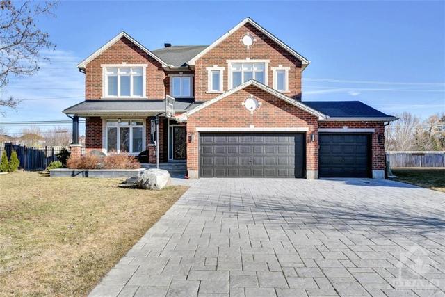216 Trailgate Street, House detached with 7 bedrooms, 5 bathrooms and 9 parking in Ottawa ON | Image 1