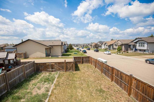 96 Bowman Circle, Home with 3 bedrooms, 1 bathrooms and 2 parking in Sylvan Lake AB | Image 11