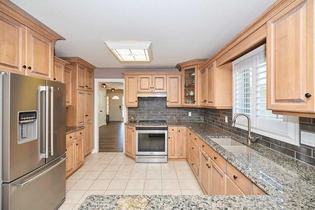 32 Bayview Lane, House detached with 3 bedrooms, 3 bathrooms and 6 parking in Port Colborne ON | Image 2
