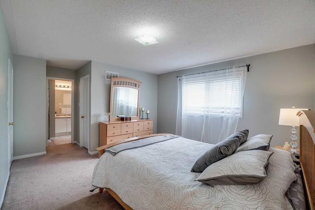 32 Harwood Rd, House detached with 3 bedrooms, 2 bathrooms and 6 parking in Brampton ON | Image 11