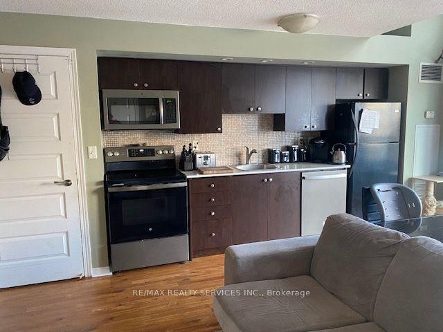 217 - 215 Queen St E, Condo with 1 bedrooms, 2 bathrooms and 2 parking in Brampton ON | Image 12