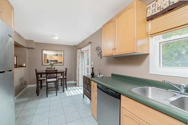 21 Dairy Dr, House attached with 3 bedrooms, 2 bathrooms and 2 parking in Halton Hills ON | Image 9