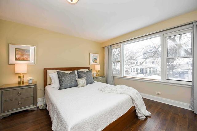 33 Anndale Dr, House detached with 3 bedrooms, 3 bathrooms and 3 parking in Toronto ON | Image 4