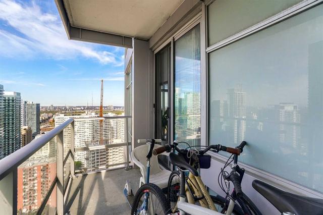 3711 - 2191 Yonge St, Condo with 2 bedrooms, 3 bathrooms and 1 parking in Toronto ON | Image 20