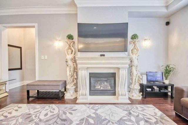 7 Dolby Cres, House detached with 4 bedrooms, 5 bathrooms and 6 parking in Ajax ON | Image 10