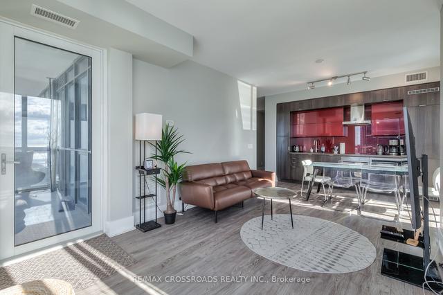 2912 - 300 Front St W, Condo with 2 bedrooms, 2 bathrooms and 1 parking in Toronto ON | Image 34