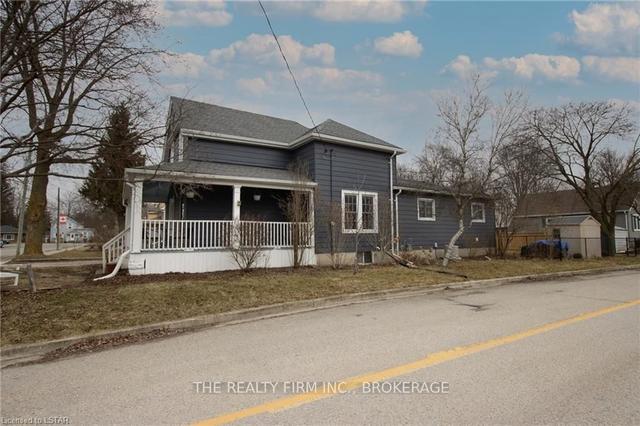 3679 Concession Dr, House detached with 4 bedrooms, 2 bathrooms and 5 parking in Southwest Middlesex ON | Image 34