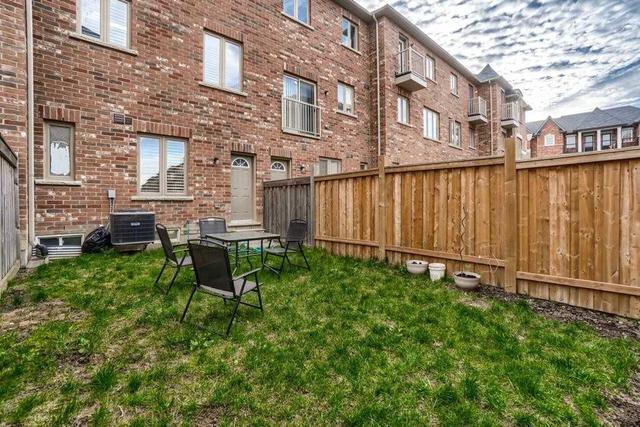 89 New Pines Tr, House attached with 3 bedrooms, 4 bathrooms and 3 parking in Brampton ON | Image 24