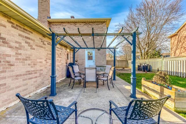 3174 Keynes Cres, House detached with 4 bedrooms, 4 bathrooms and 7 parking in Mississauga ON | Image 24