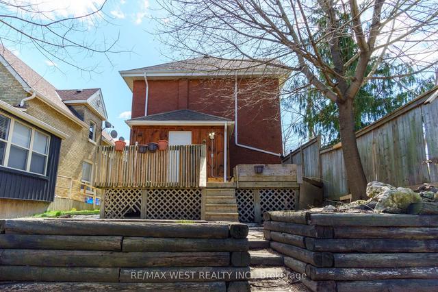 100 Mcclary Ave, House detached with 4 bedrooms, 3 bathrooms and 4 parking in London ON | Image 25