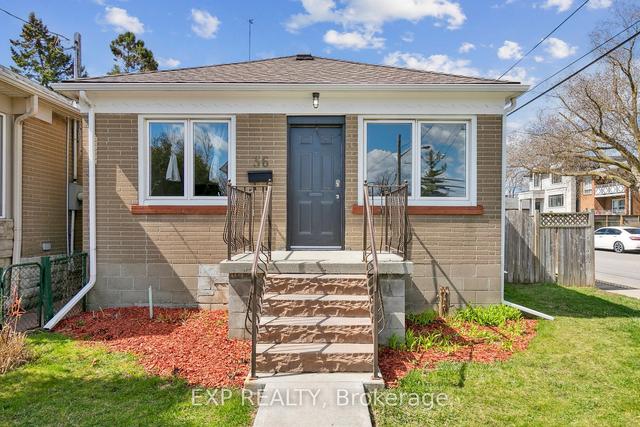 36 Twenty Fourth St, House detached with 3 bedrooms, 2 bathrooms and 2 parking in Toronto ON | Image 12