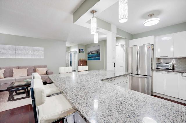 407 - 3390 Weston Rd, Condo with 2 bedrooms, 1 bathrooms and 1 parking in Toronto ON | Image 2