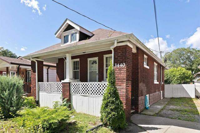 3440 Harris St, House detached with 2 bedrooms, 1 bathrooms and 2 parking in Windsor ON | Image 11