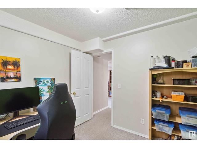 9815 180a Av Nw, House detached with 4 bedrooms, 2 bathrooms and null parking in Edmonton AB | Image 35