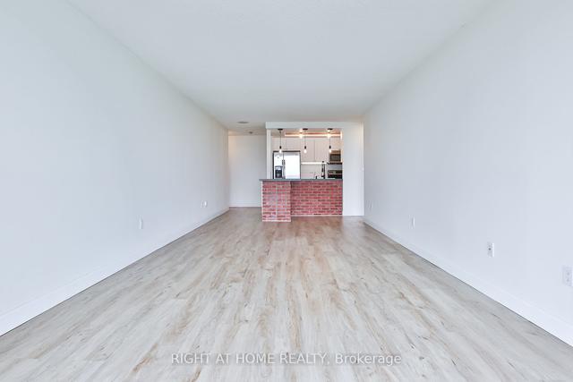 2811 - 7 Concorde Pl, Condo with 1 bedrooms, 1 bathrooms and 1 parking in Toronto ON | Image 3
