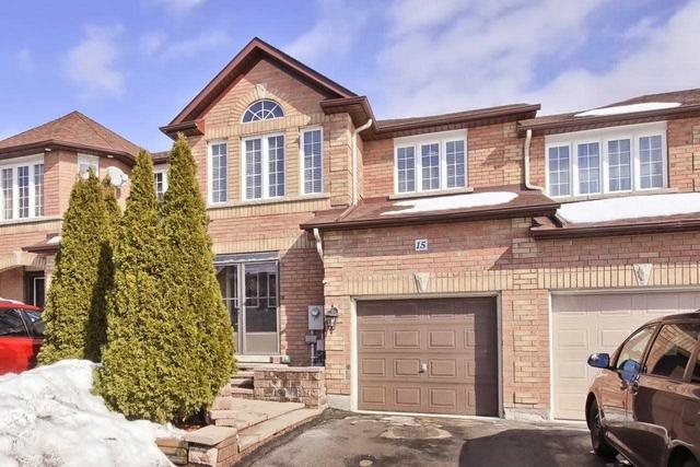 15 Bloomgate Cres, House attached with 3 bedrooms, 3 bathrooms and 3 parking in Richmond Hill ON | Image 1